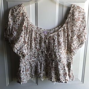 🌟 3/$15 Floral blouse size XXXL